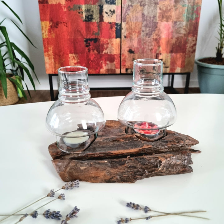 Teelichthalter aus Hartholz und Glas
