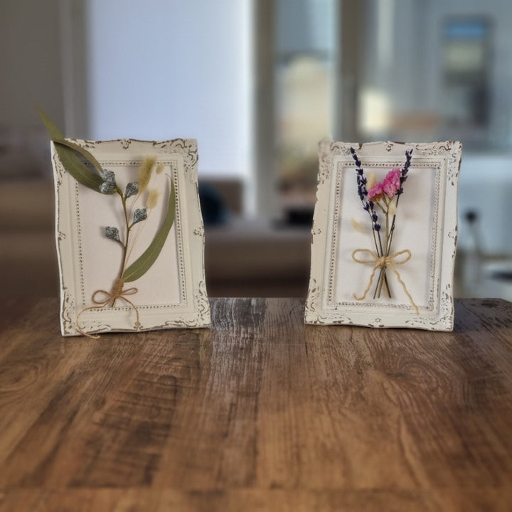 Bloomy Frames Lavendel by Foreign Flowers